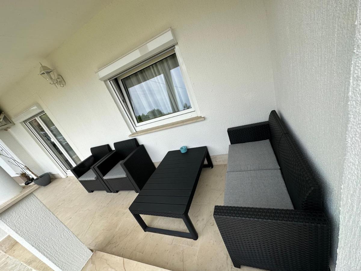 Apartmaji Melipu 1 Izola Kültér fotó